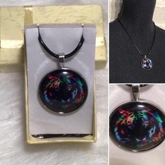 Jewelry - Boutique - cool colors - Tiger on leather band